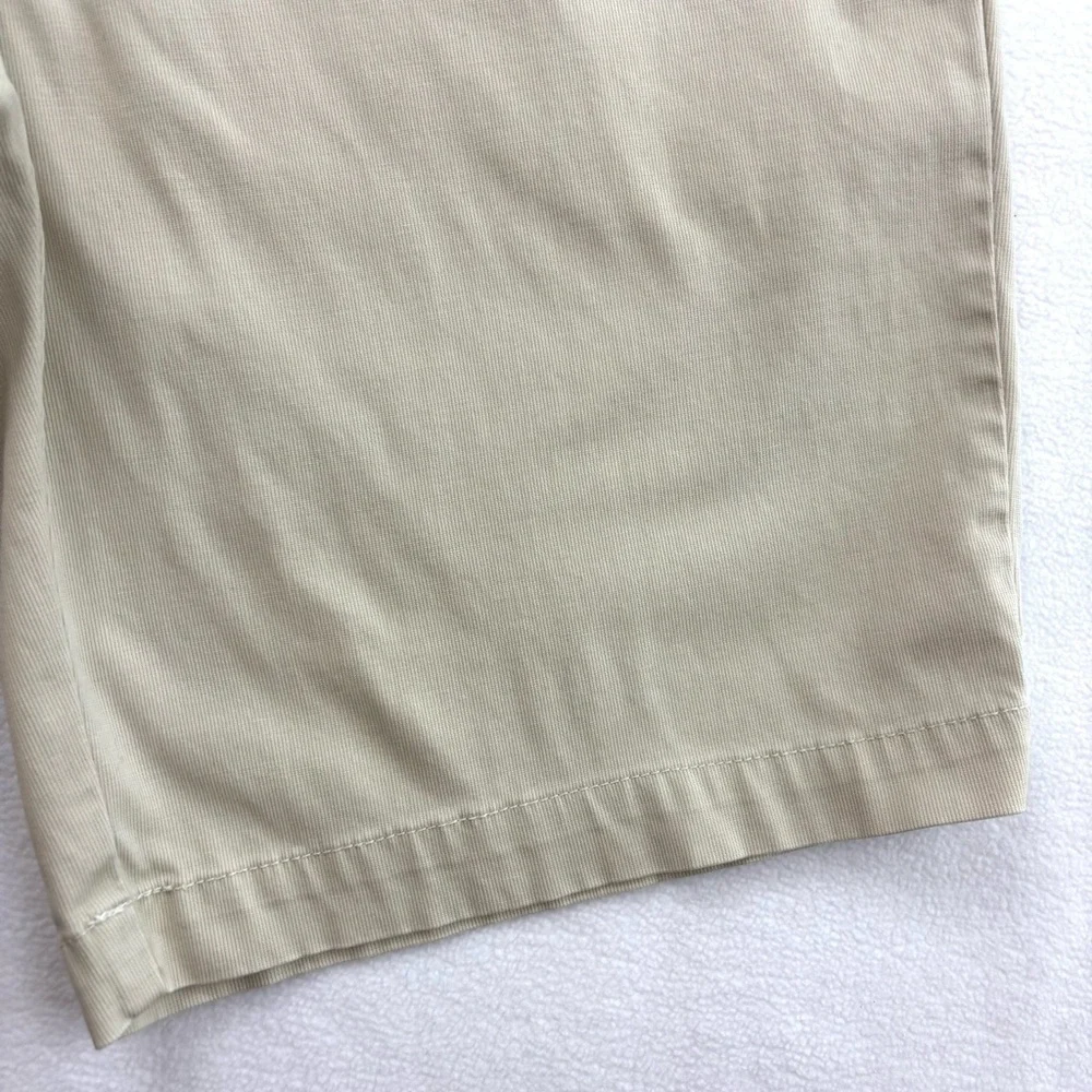 Tommy Bahama Beige Flat Front Chino Golf Walking Cotton Shorts Size 36